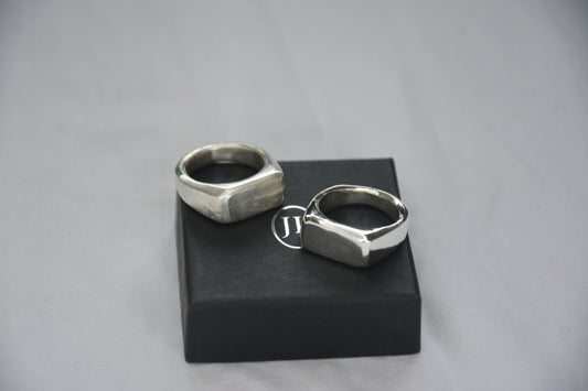 Signet Ring